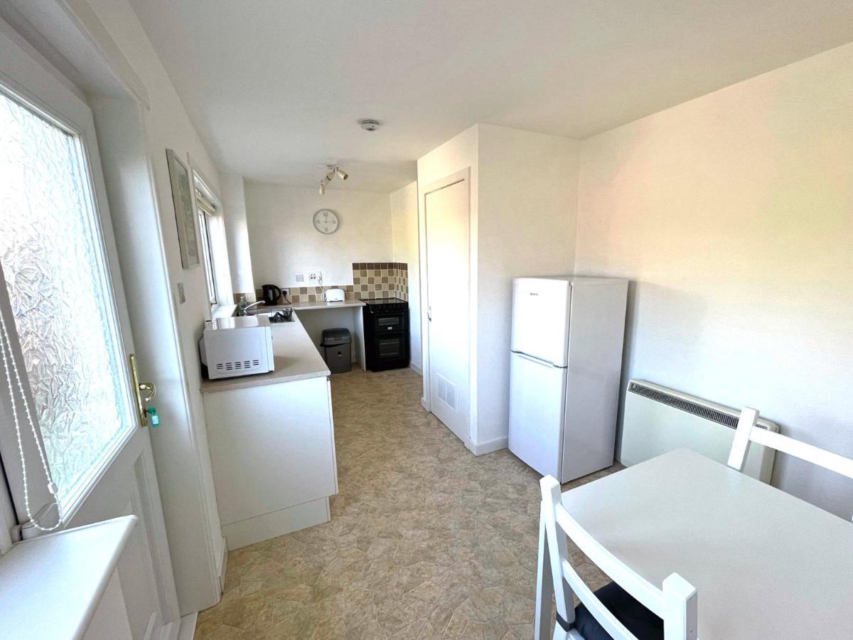 Spacious 2 Bedroom Home In Picturesque Cullen Luaran gambar
